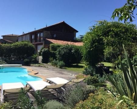 Loft Atypique Bed & Breakfast Villeneuve-de-Riviere ภายนอก รูปภาพ