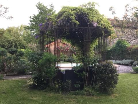 Loft Atypique Bed & Breakfast Villeneuve-de-Riviere ภายนอก รูปภาพ