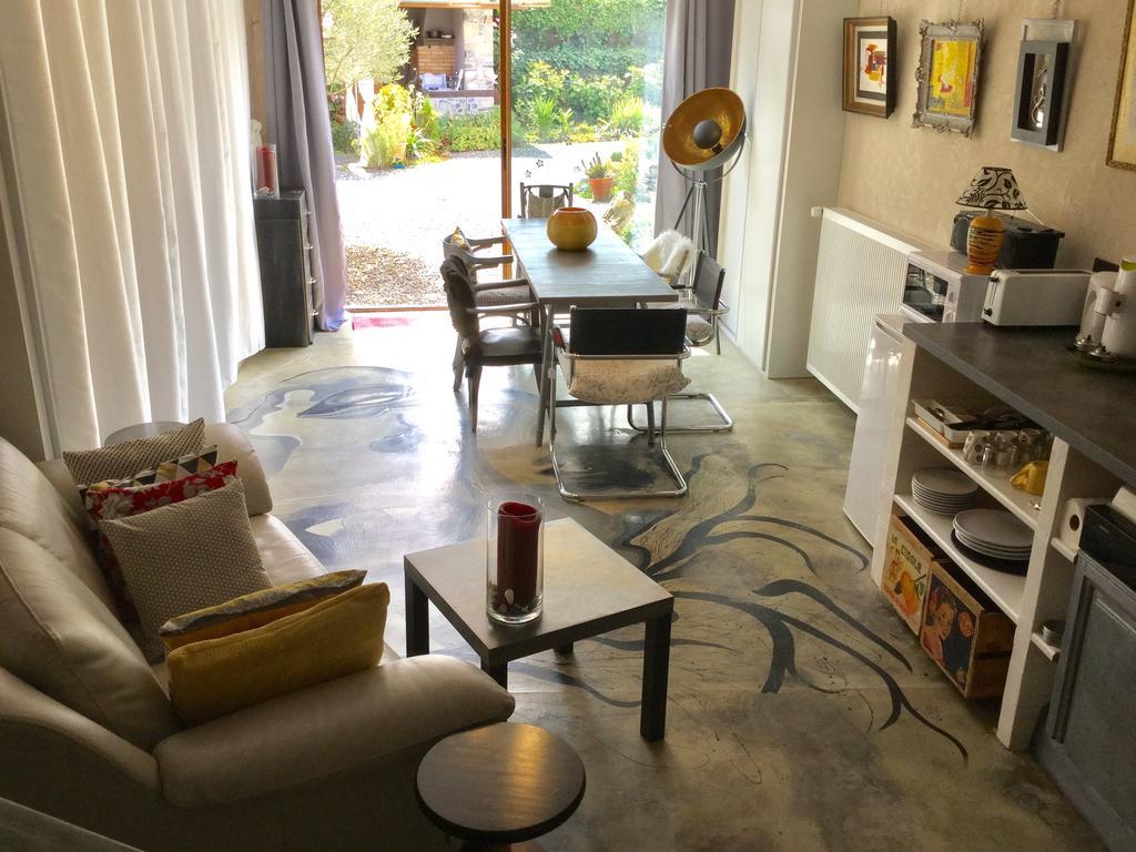 Loft Atypique Bed & Breakfast Villeneuve-de-Riviere ภายนอก รูปภาพ
