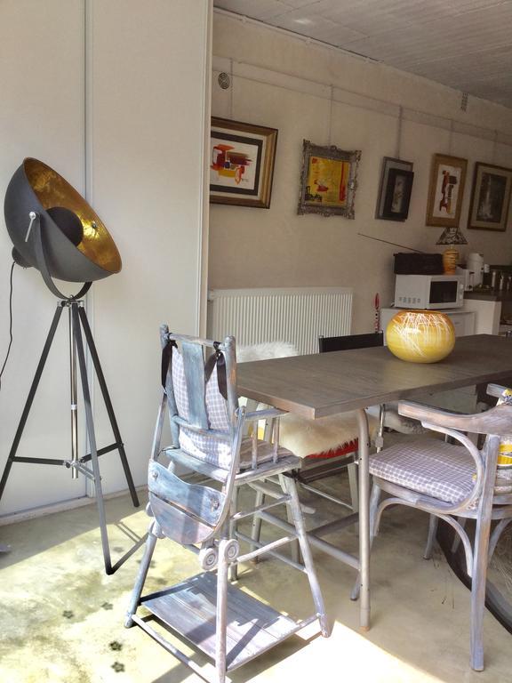 Loft Atypique Bed & Breakfast Villeneuve-de-Riviere ภายนอก รูปภาพ